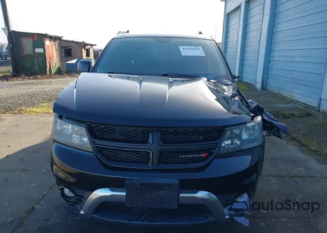 2017 Dodge Journey Crossroad Plus Awd z USA, uszkodzony, nr VIN 3C4PDDGG6HT553473